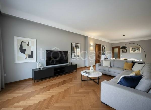 casa indipendente in vendita a Trecate in zona San Martino