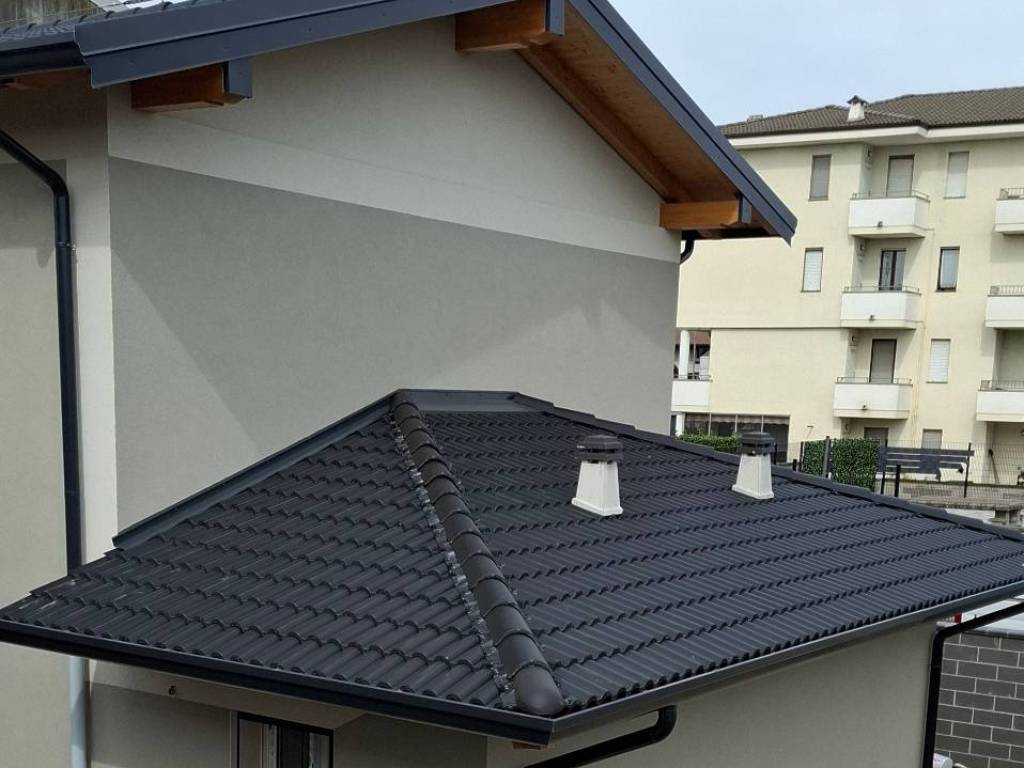 casa indipendente in vendita a Trecate