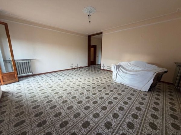 casa indipendente in vendita a Trecate