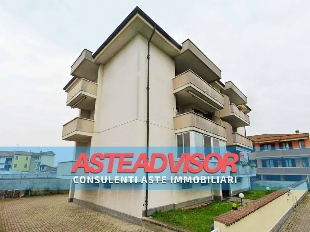 appartamento in vendita a Trecate