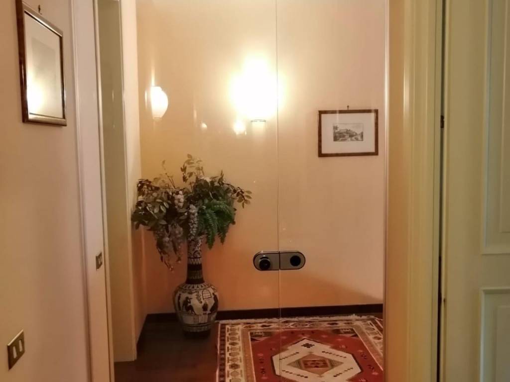 casa indipendente in vendita a Trecate