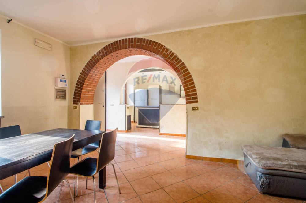 casa indipendente in vendita a Vaprio d'Agogna