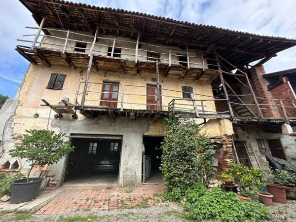 casa indipendente in vendita a Vaprio d'Agogna