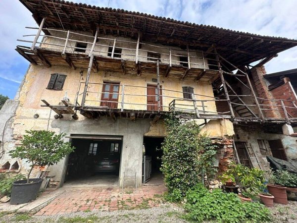 casa indipendente in vendita a Vaprio d'Agogna