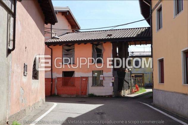 locale commerciale in vendita a Vaprio d'Agogna