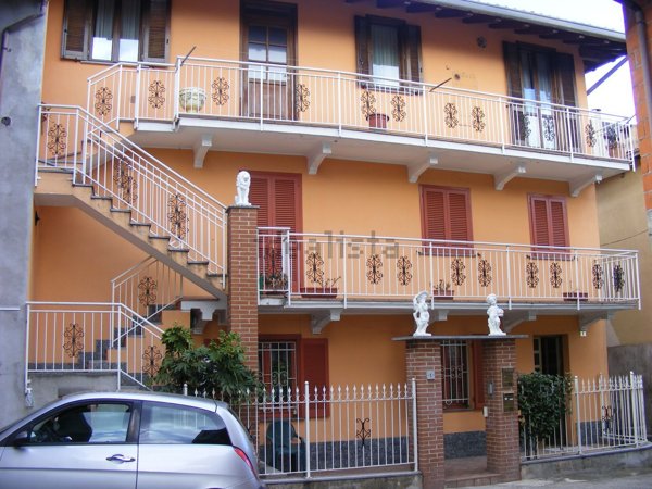 appartamento in vendita a Varallo Pombia