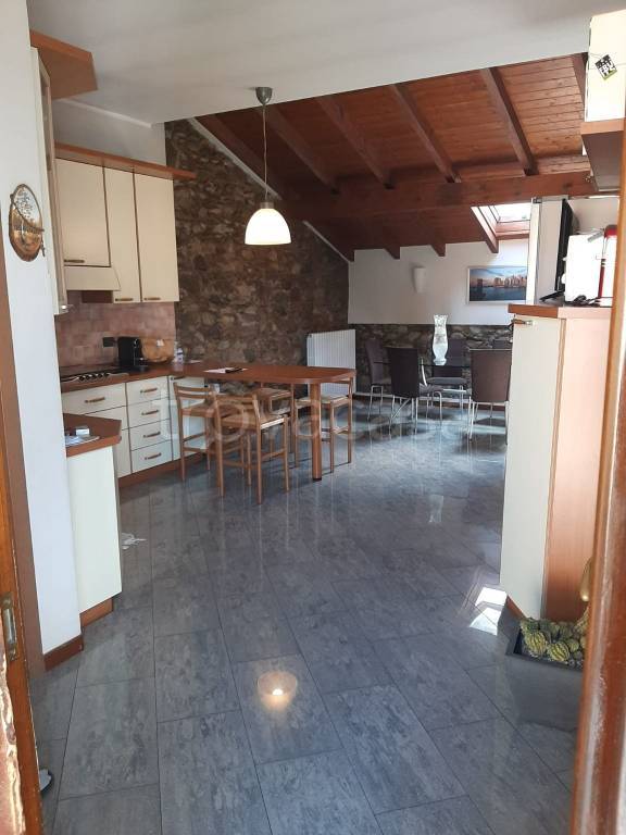 appartamento in vendita a Varallo Pombia
