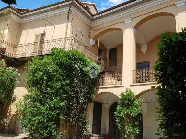 appartamento in vendita a Varallo Pombia
