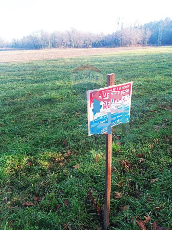 terreno agricolo in vendita a Varallo Pombia