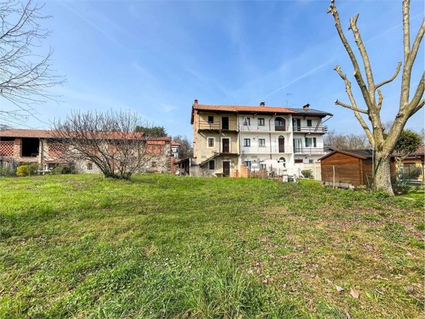 appartamento in vendita a Varallo Pombia