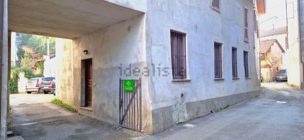 appartamento in vendita a Varallo Pombia