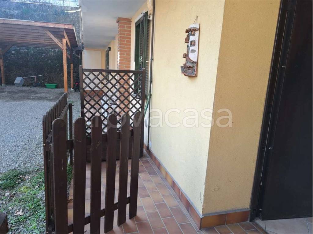 appartamento in vendita a Varallo Pombia