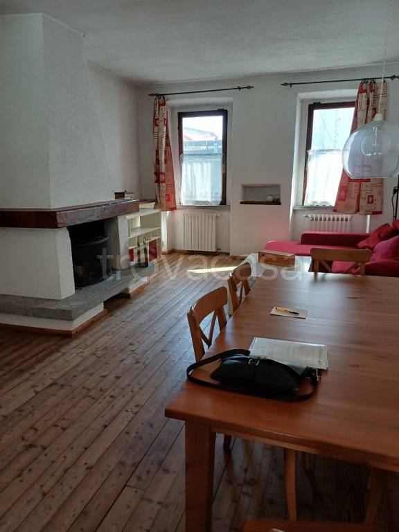 appartamento in vendita a Varallo Pombia