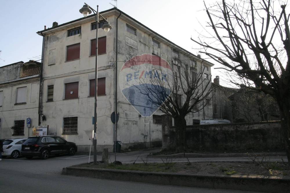 appartamento in vendita a Varallo Pombia