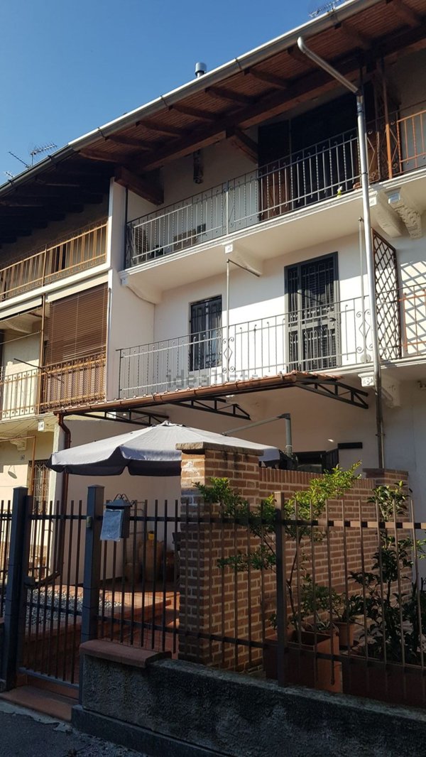attico in vendita a Varallo Pombia