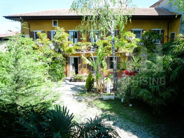 appartamento in vendita a Varallo Pombia