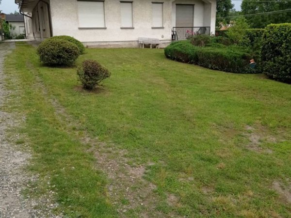 appartamento in vendita a Varallo Pombia