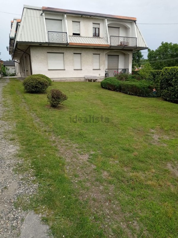 appartamento in vendita a Varallo Pombia