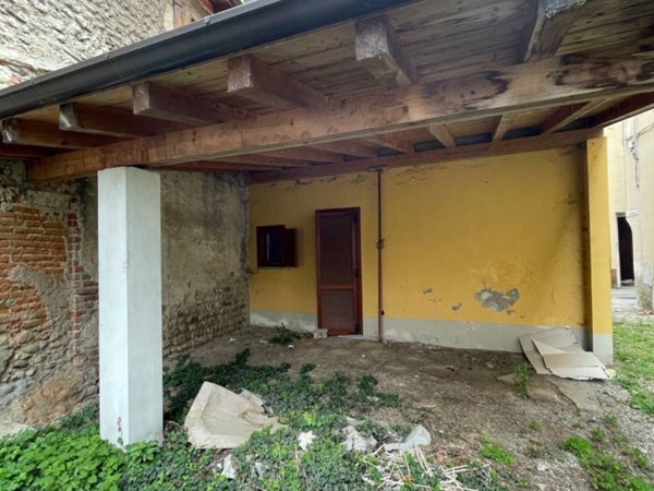 appartamento in vendita a Varallo Pombia