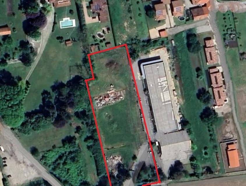 terreno edificabile in vendita a Varallo Pombia