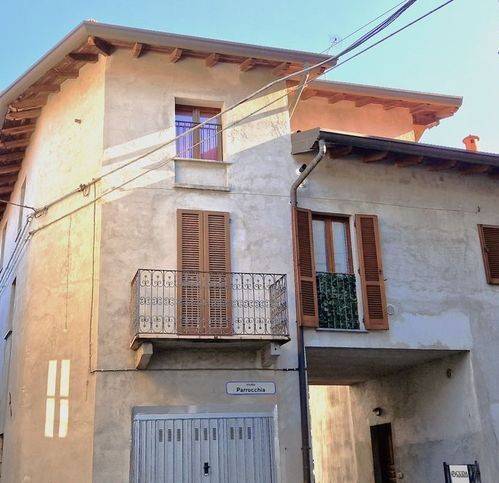 appartamento in vendita a Varallo Pombia