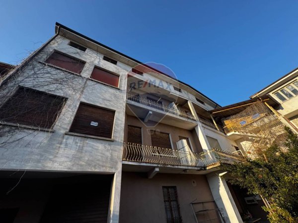 appartamento in vendita a Varallo Pombia