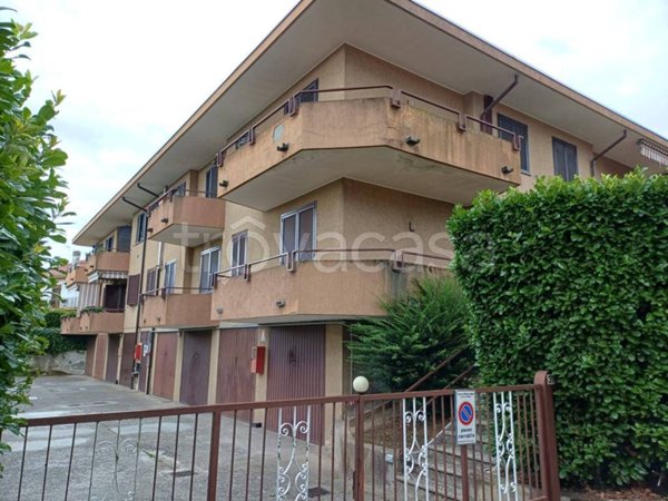appartamento in vendita a Varallo Pombia