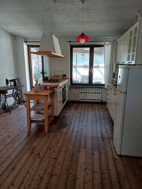 appartamento in vendita a Varallo Pombia