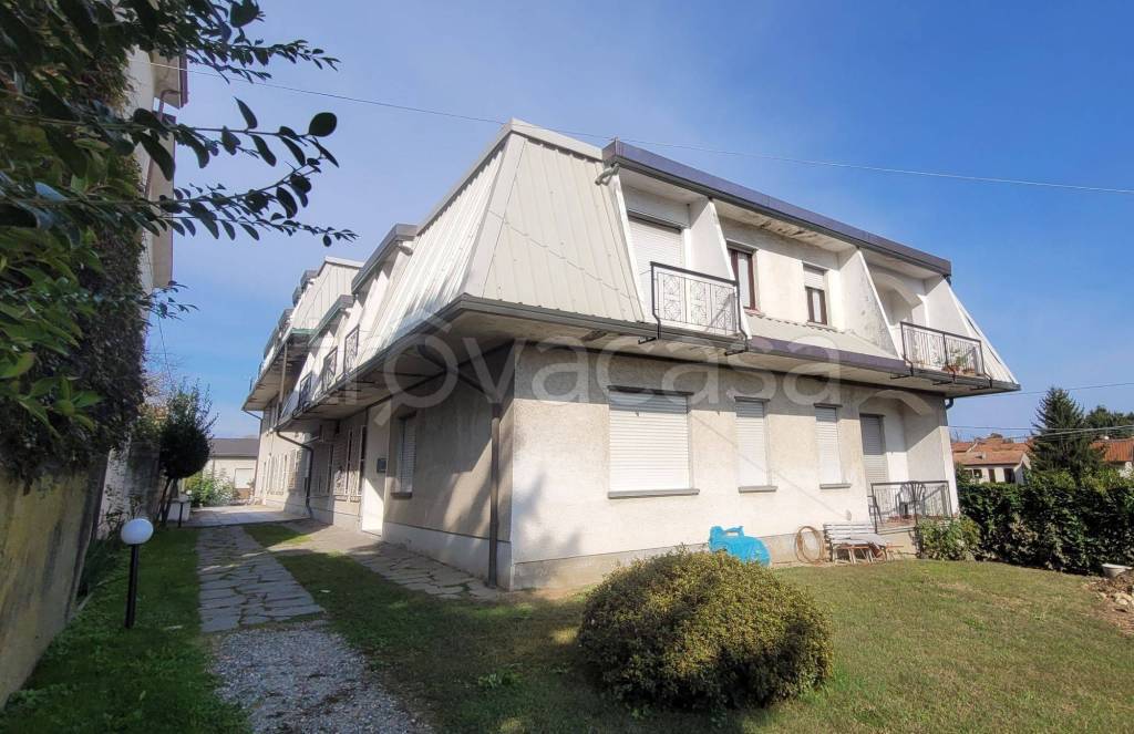 appartamento in vendita a Varallo Pombia