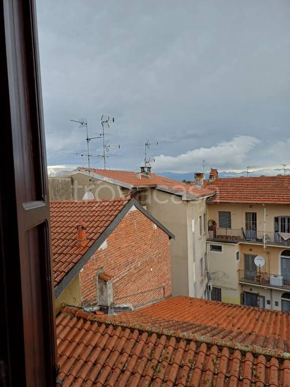 appartamento in vendita a Varallo Pombia