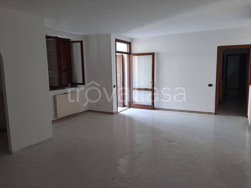 appartamento in vendita a Varallo Pombia