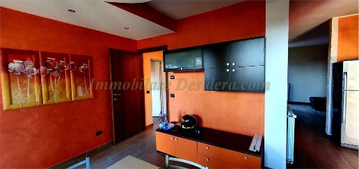 casa indipendente in vendita a Varallo Pombia