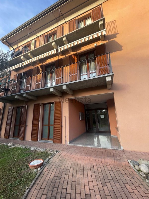 appartamento in vendita a Varallo Pombia