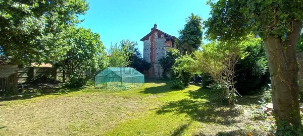 casale in vendita a Varallo Pombia