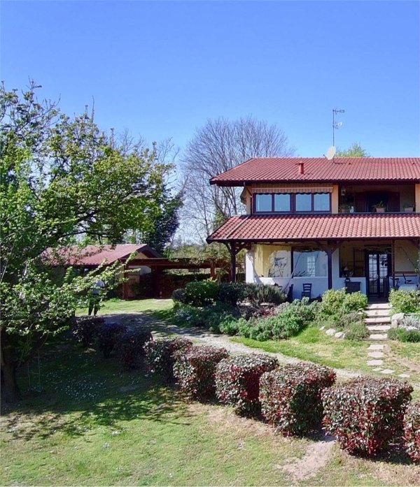 azienda agricola in vendita a Varallo Pombia