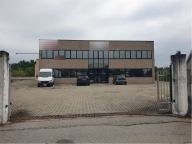 negozio in vendita a Varallo Pombia