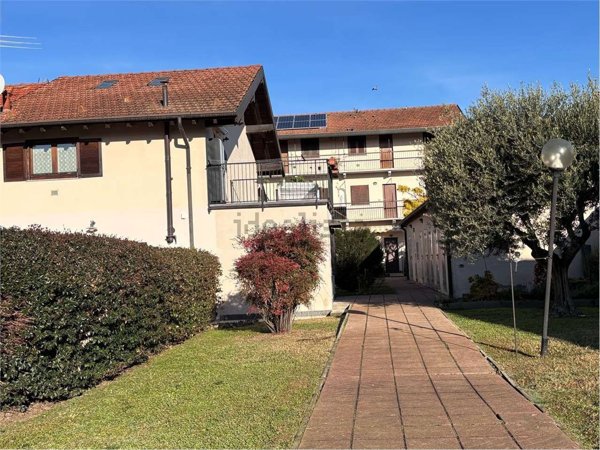 appartamento in vendita a Varallo Pombia