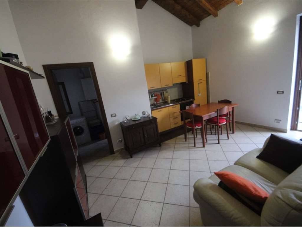 appartamento in vendita a Varallo Pombia