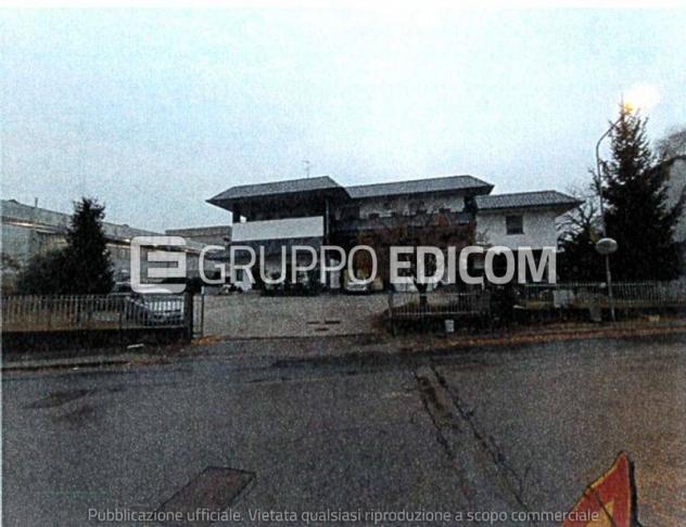 negozio in vendita a Varallo Pombia