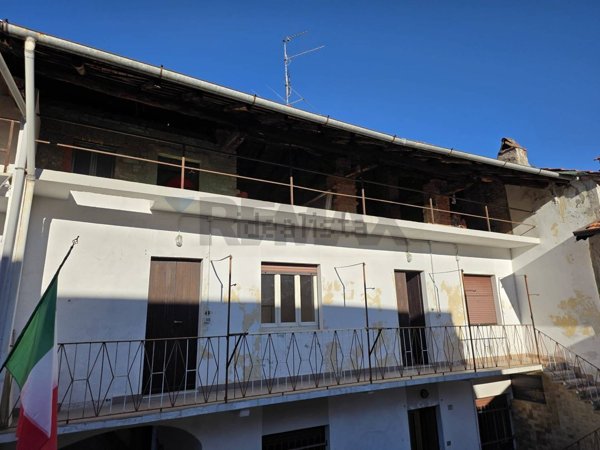 appartamento in vendita a Varallo Pombia