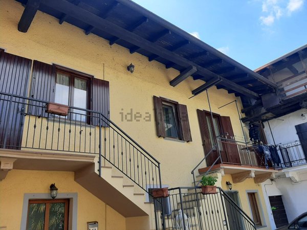 appartamento in vendita a Varallo Pombia
