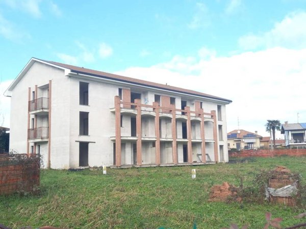 appartamento in vendita a Varallo Pombia