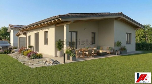 casa indipendente in vendita a Varallo Pombia