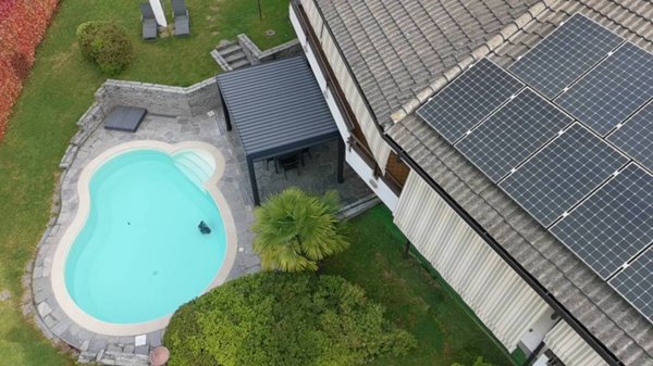 casa indipendente in vendita a Varallo Pombia