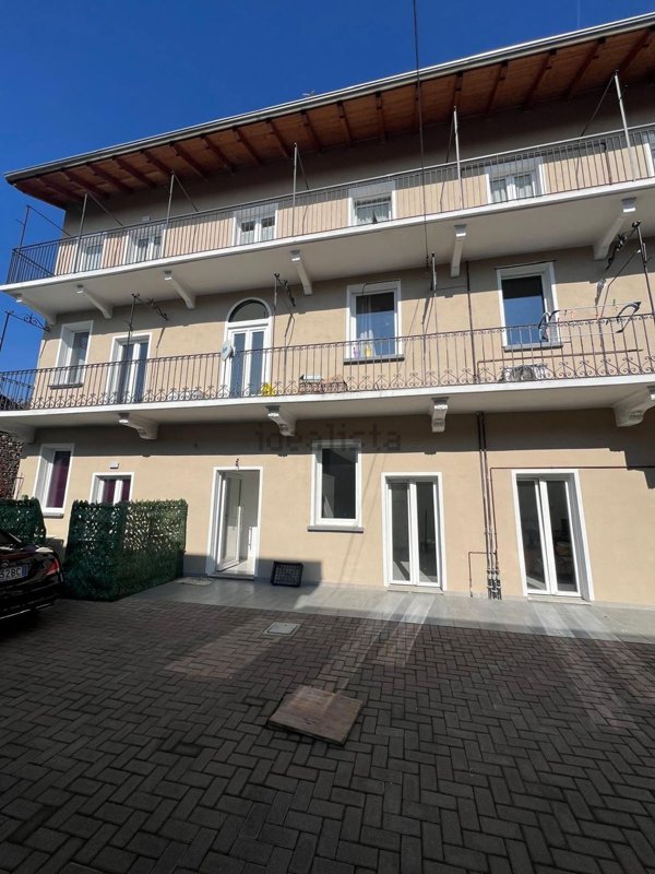 appartamento in vendita a Varallo Pombia