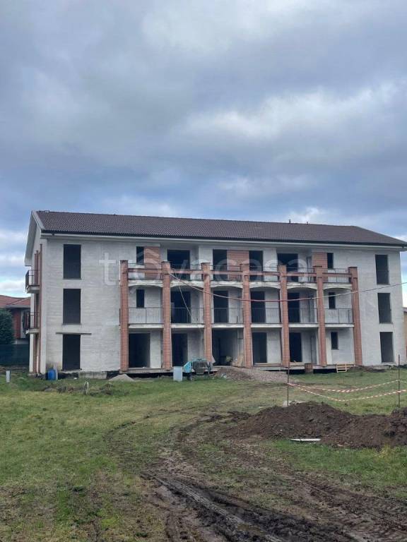 appartamento in vendita a Varallo Pombia