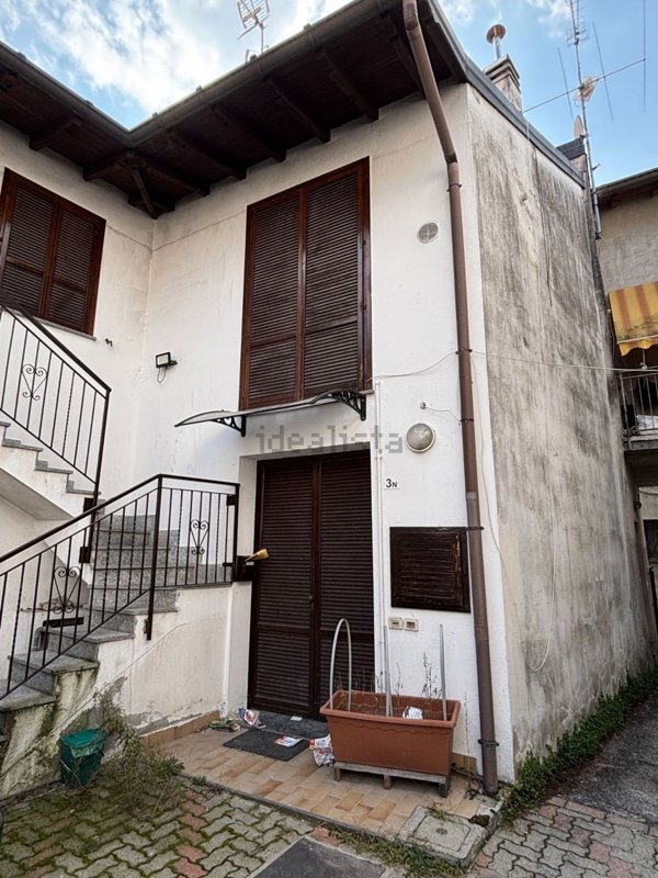 appartamento in vendita a Varallo Pombia