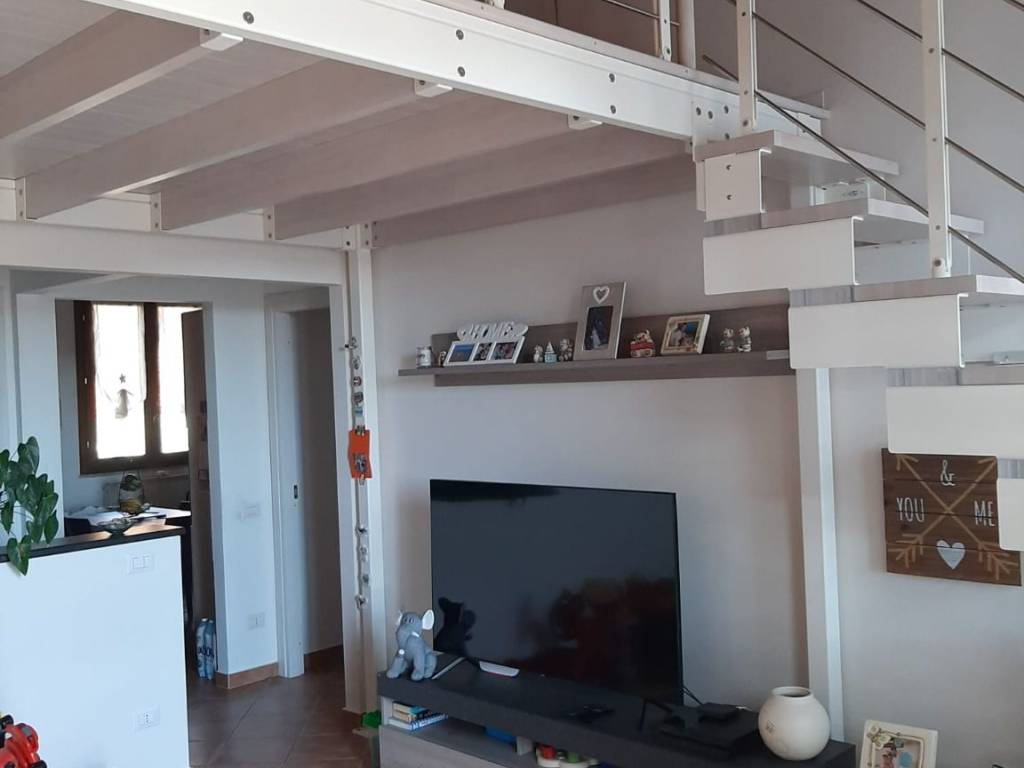 appartamento in vendita a Varallo Pombia