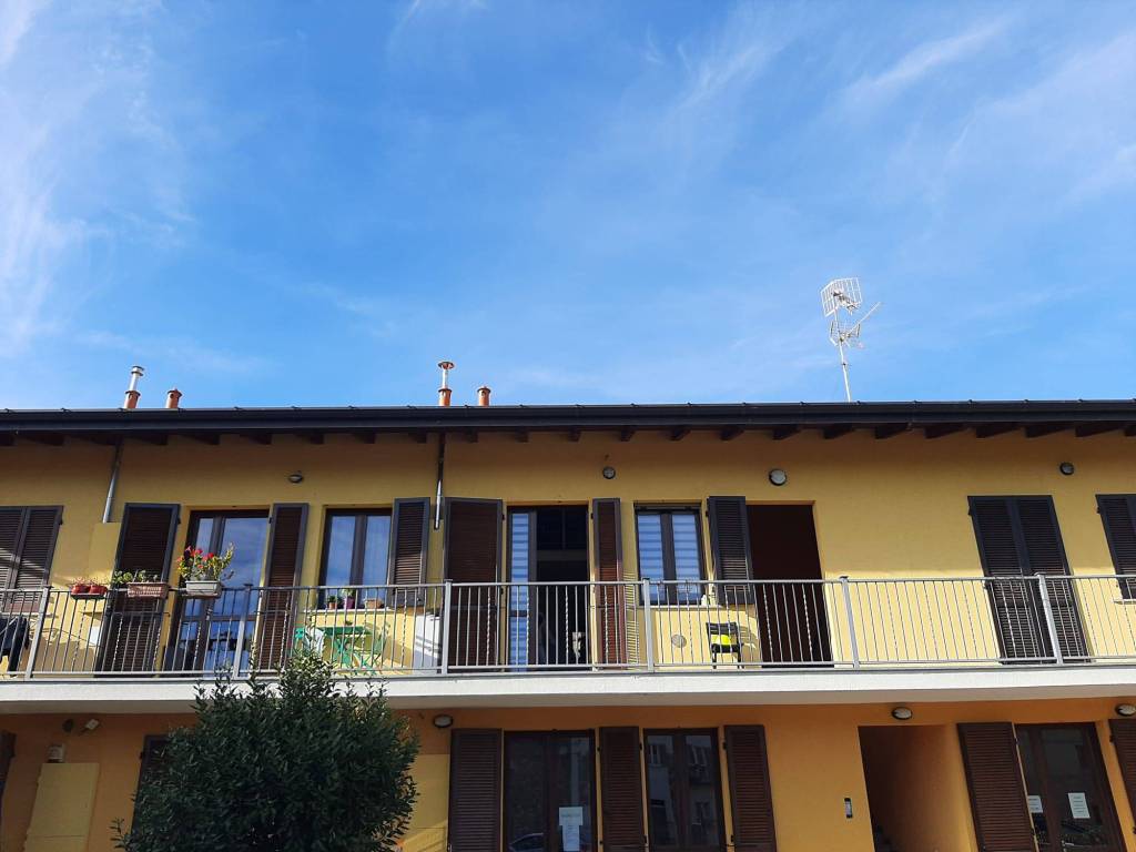 appartamento in vendita a Varallo Pombia