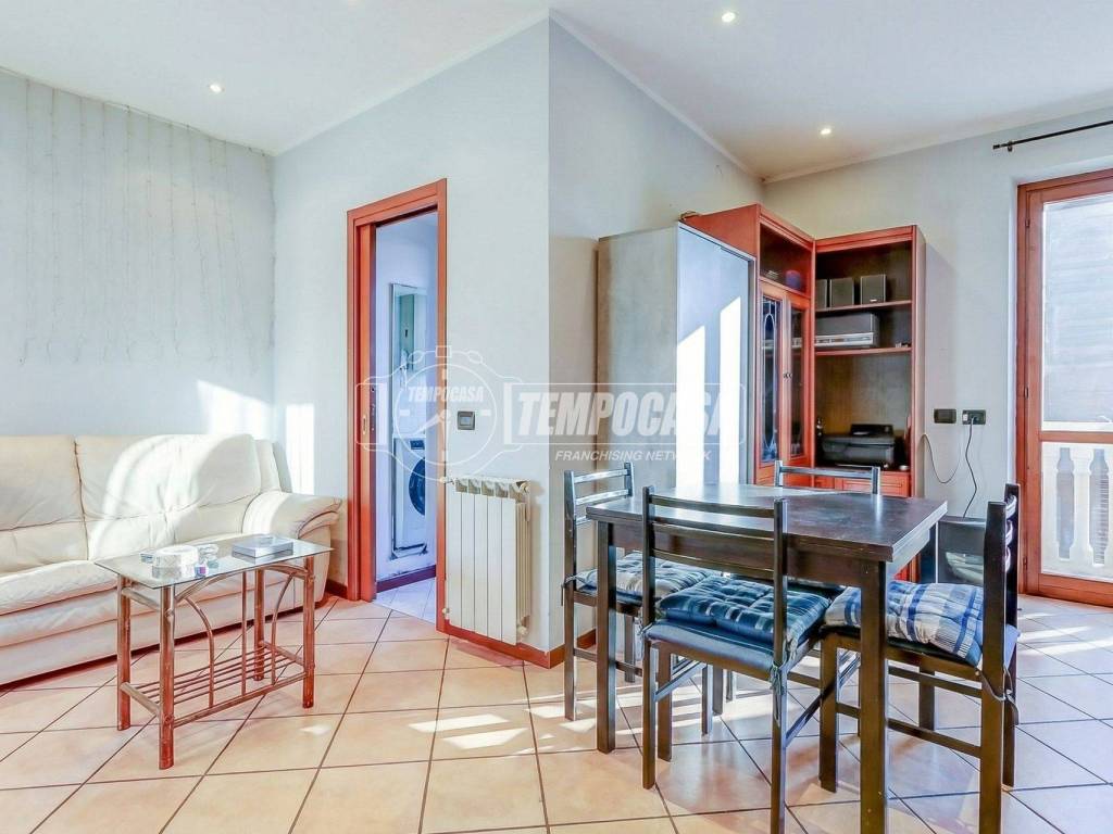 appartamento in vendita a Varallo Pombia